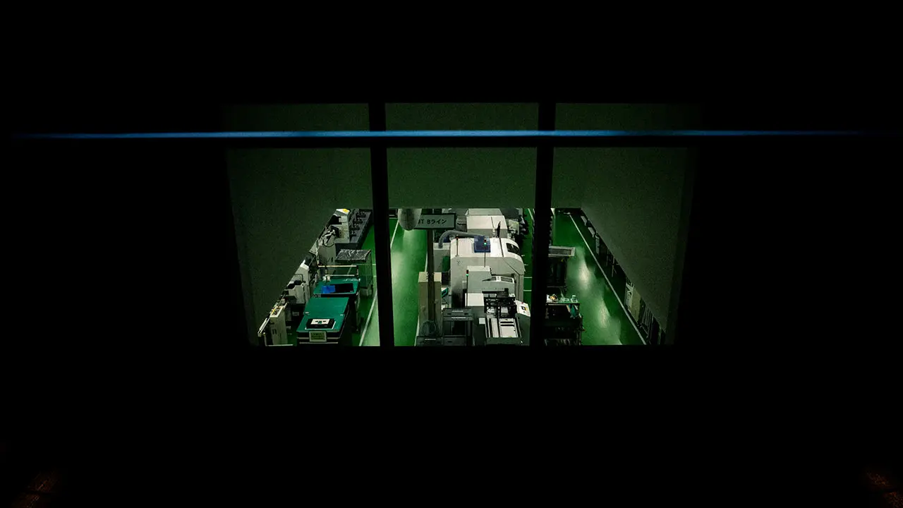 The inside of the factory can be viewed through a window attached to the showroom.