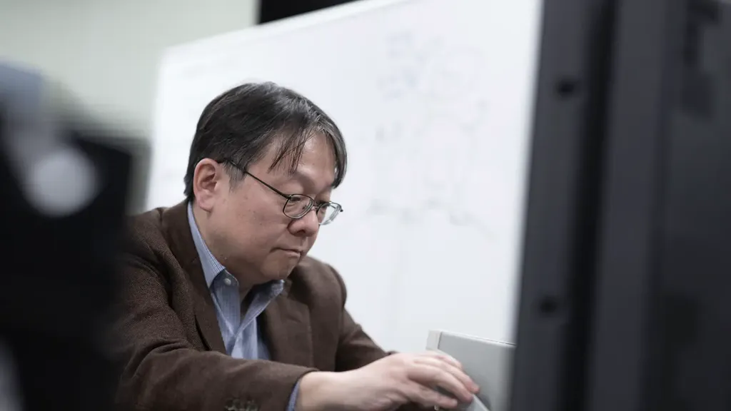 藤井 威生（電気通信大学 先端ワイヤレス・コミュニケーション研究センター・教授）